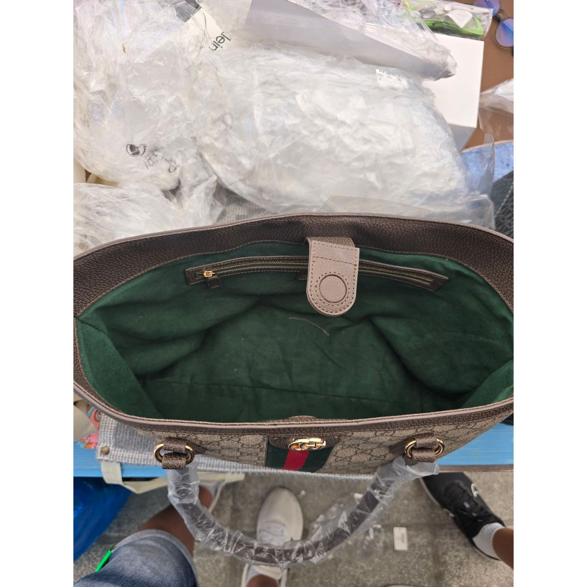 Gucci Ophidia Tote GG Supreme