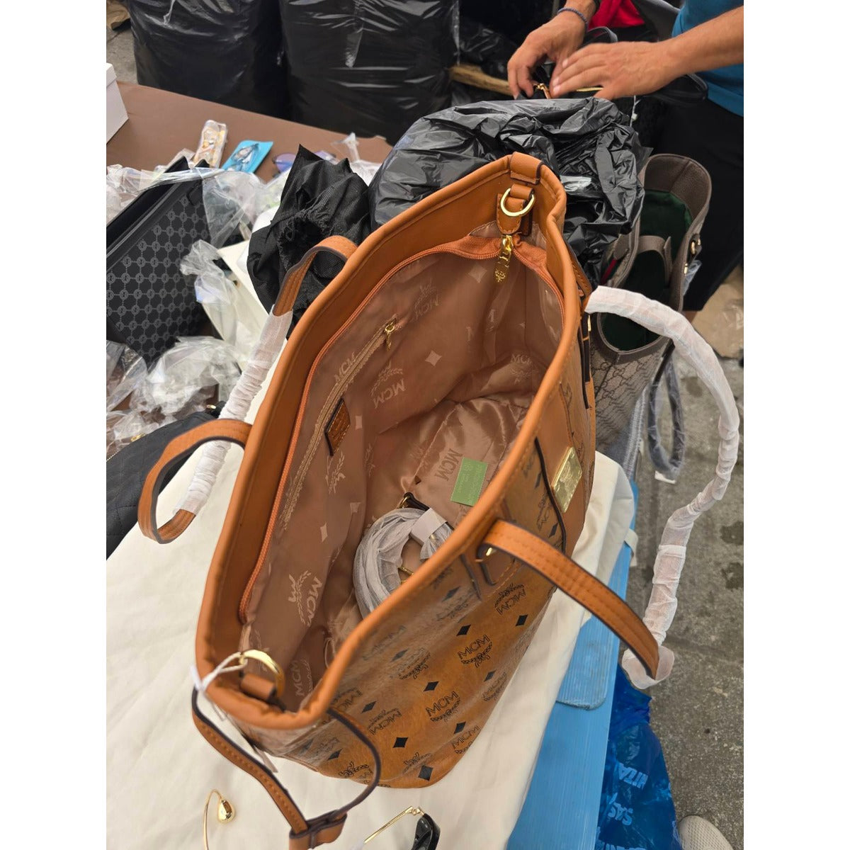 MCM Liz Tote Cognac