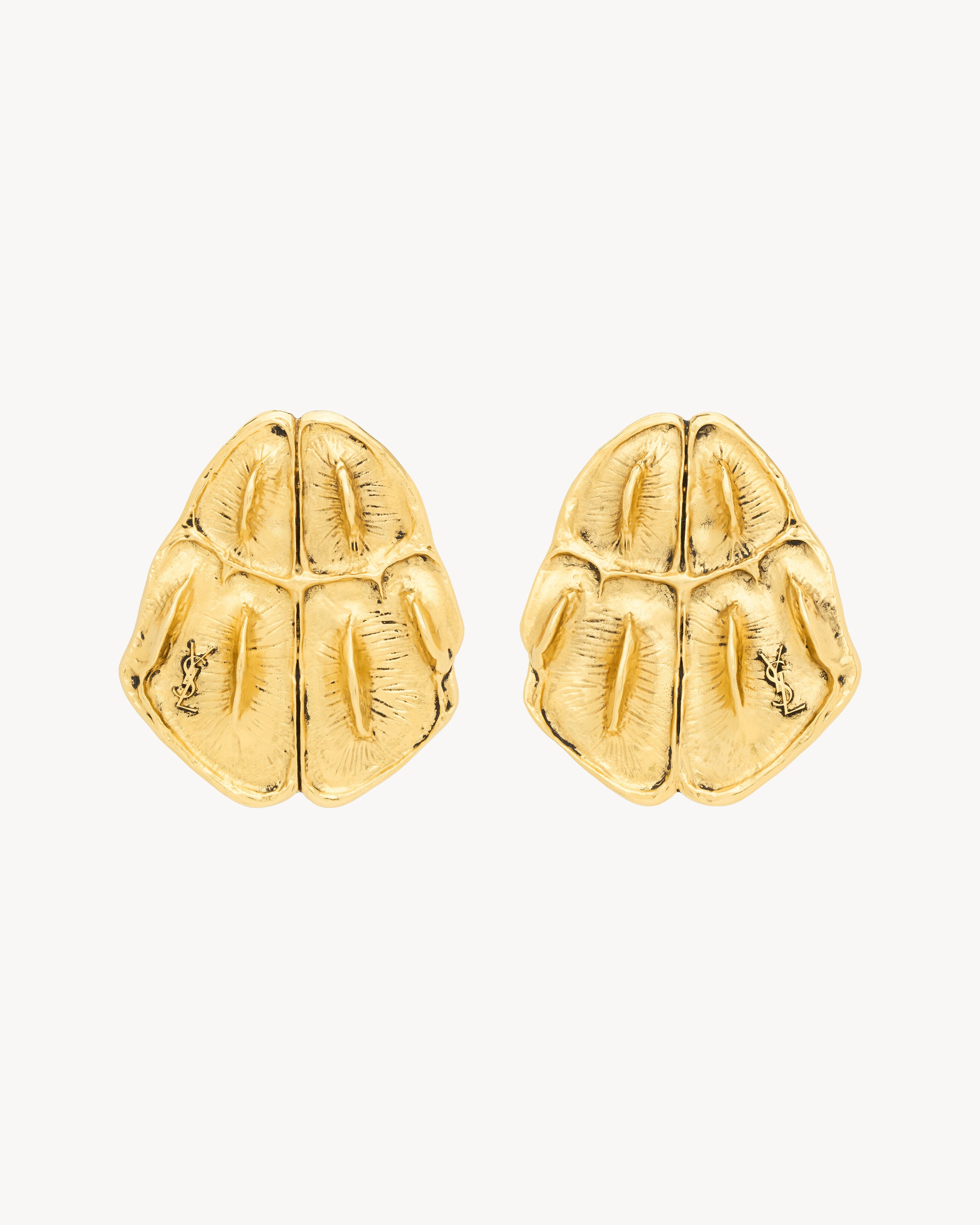CASSANDRE crocodile earrings in metal