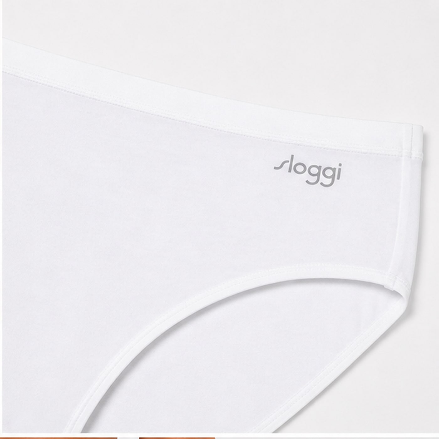 Sloggi Σετ 4 Σλιπ Comfort — Λευκό & Μαύρο whiteDetail